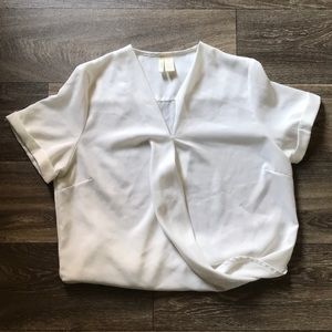 White blouse (short sleeve)